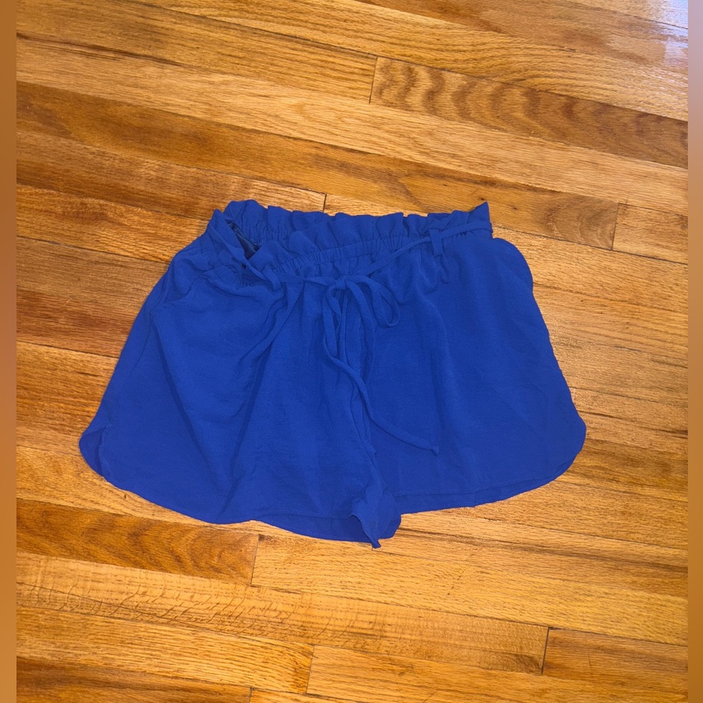 Caramela Cute & Comfy Blue Lined Shorts w/ Belt - Large
